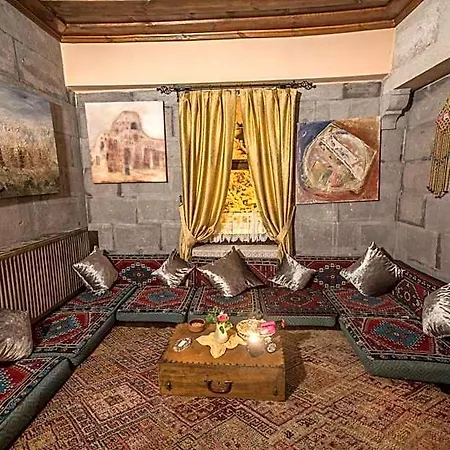 Karlik Evi - Special Category
